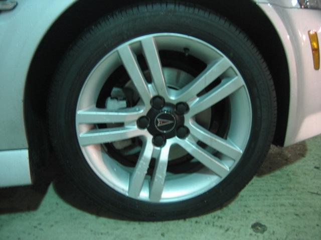 Pontiac G8 2009 photo 1