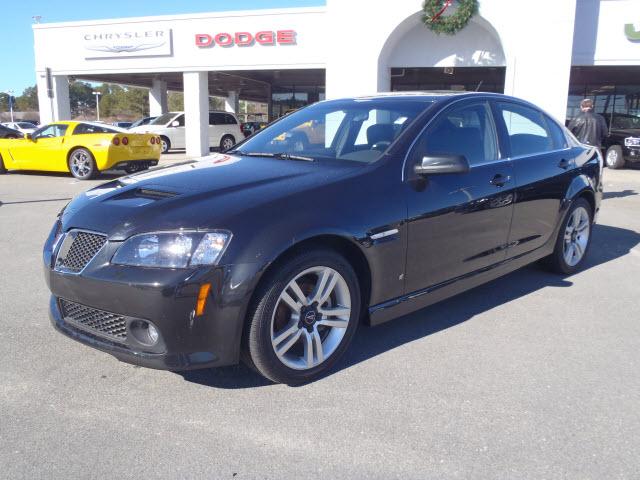 Pontiac G8 2009 photo 1