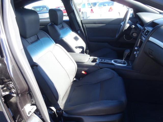 Pontiac G8 2009 photo 2