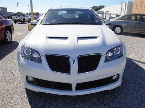 Pontiac G8 2009 photo 1