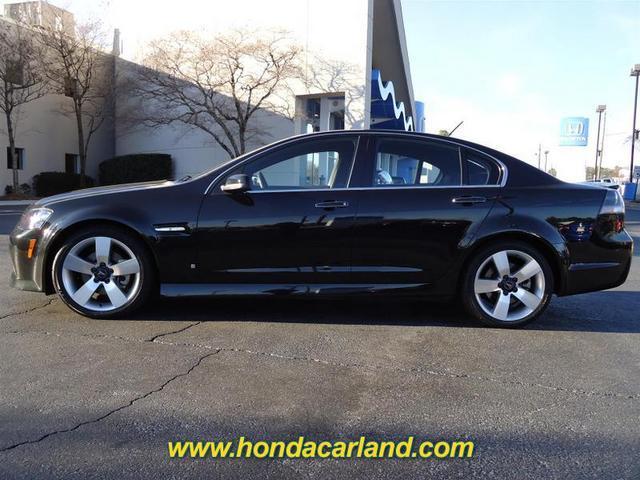 Pontiac G8 2009 photo 1