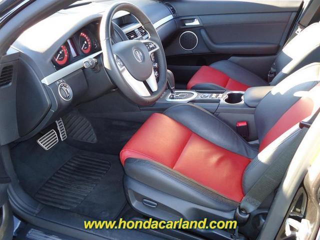 Pontiac G8 2009 photo 2