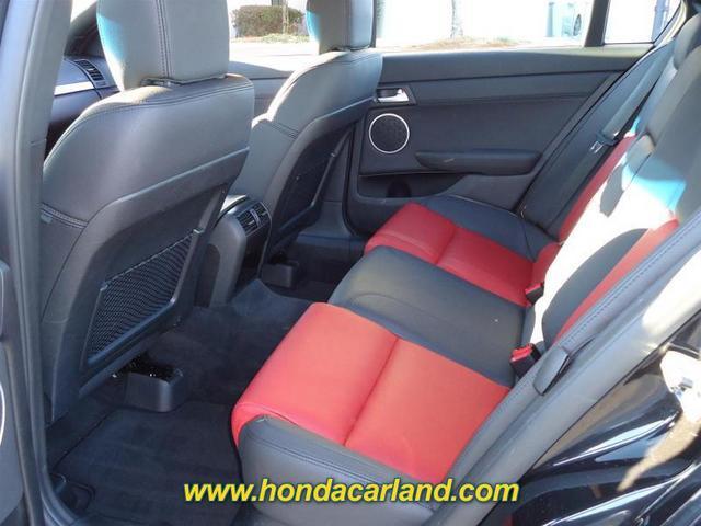 Pontiac G8 2009 photo 3