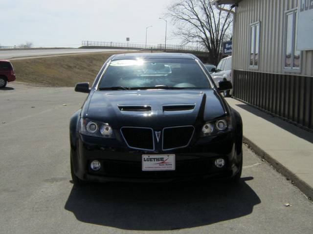 Pontiac G8 2009 photo 3