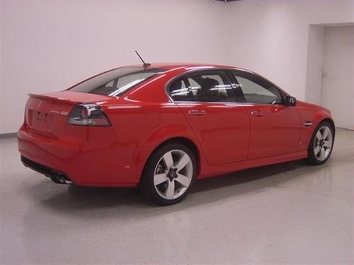 Pontiac G8 2009 photo 1