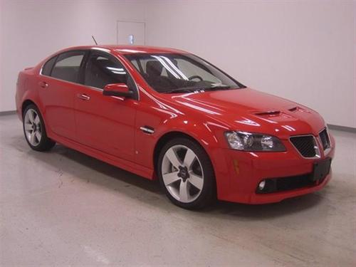 Pontiac G8 2009 photo 2