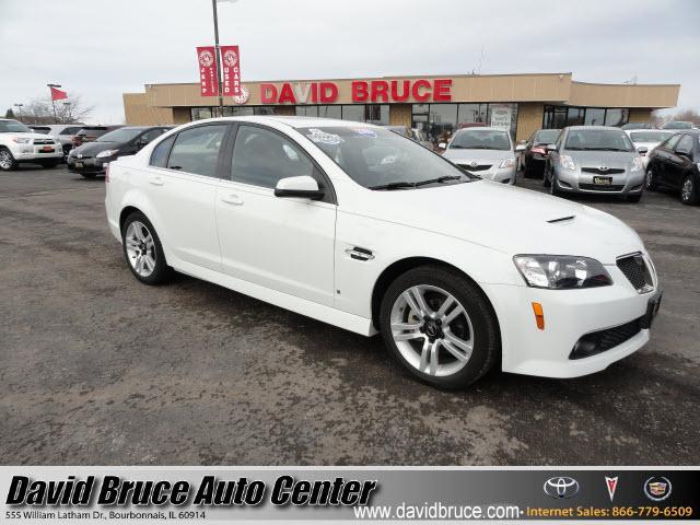 Pontiac G8 2009 photo 3