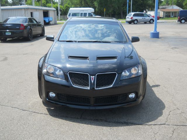 Pontiac G8 2009 photo 1