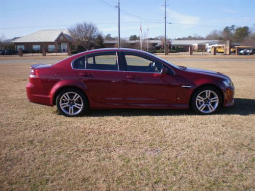 Pontiac G8 2009 photo 2
