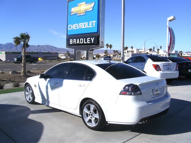Pontiac G8 2009 photo 3
