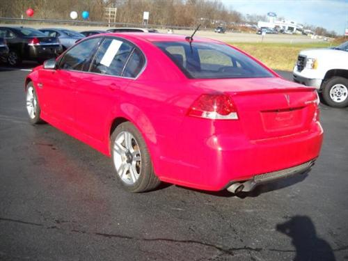 Pontiac G8 2009 photo 2
