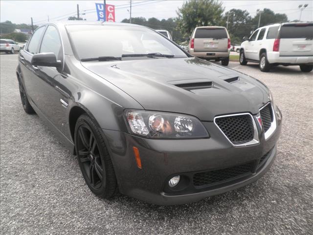 Pontiac G8 2009 photo 2