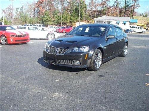 Pontiac G8 2009 photo 1