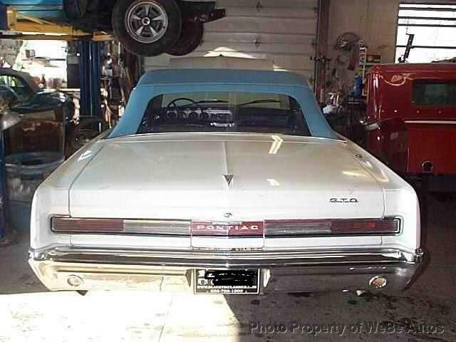 Pontiac GTO 1964 photo 2