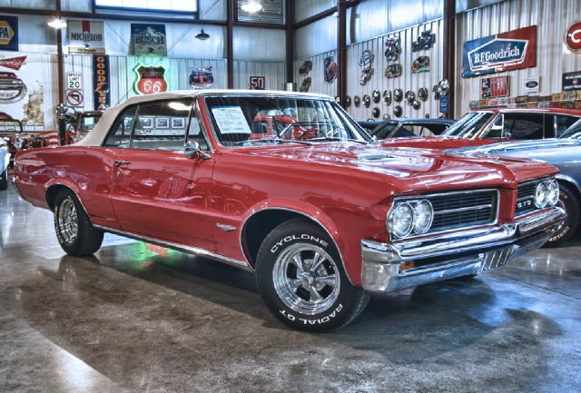 Pontiac GTO 1964 photo 3