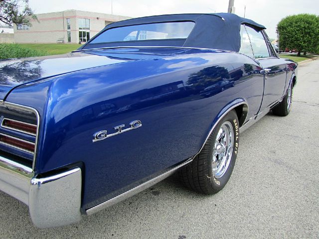 Pontiac GTO 1967 photo 2