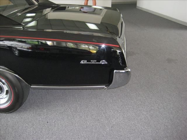 Pontiac GTO 1967 photo 1