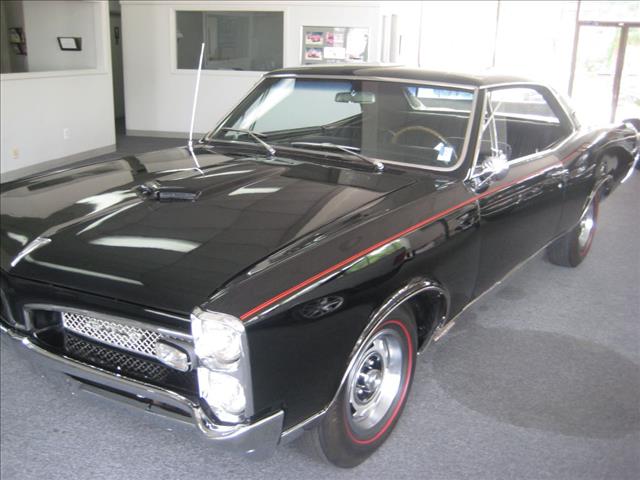 Pontiac GTO 1967 photo 2