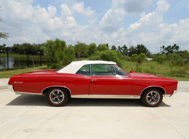 Pontiac GTO 1967 photo 1