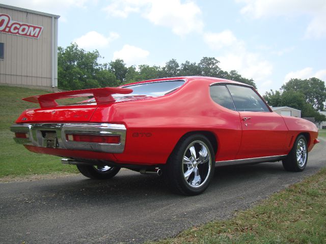 Pontiac GTO 1972 photo 18