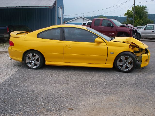 Pontiac GTO 2004 photo 1