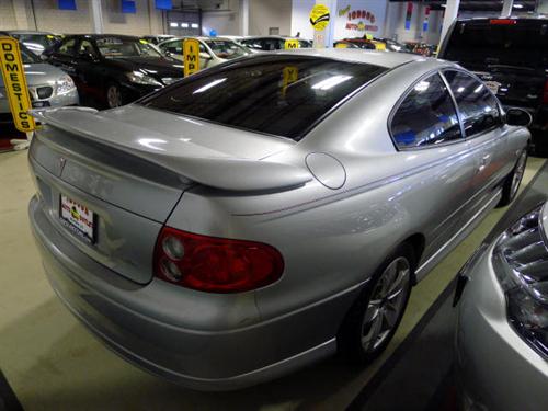 Pontiac GTO 2004 photo 2