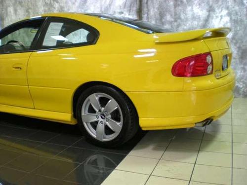 Pontiac GTO 2004 photo 1