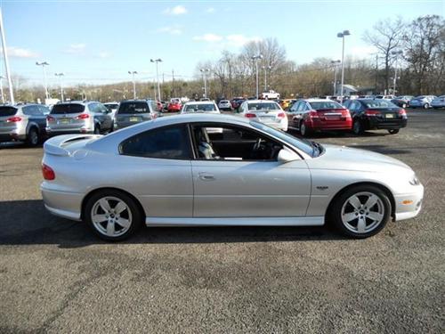 Pontiac GTO 2004 photo 2