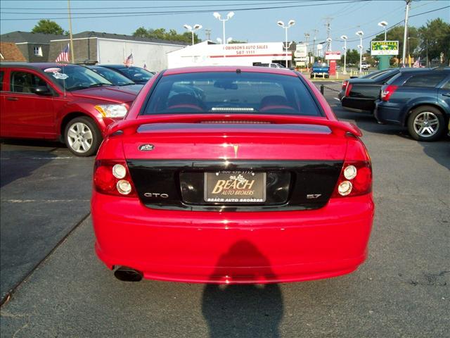 Pontiac GTO 2004 photo 4