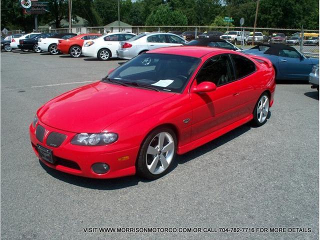 Pontiac GTO 2004 photo 2