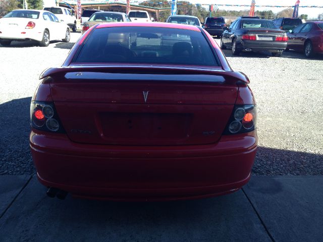 Pontiac GTO 2004 photo 3