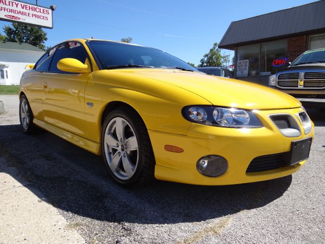 Pontiac GTO 2004 photo 2