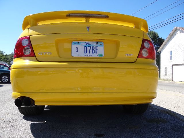 Pontiac GTO 2004 photo 4