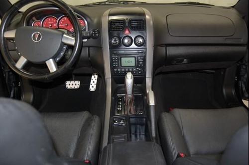 Pontiac GTO 2004 photo 1