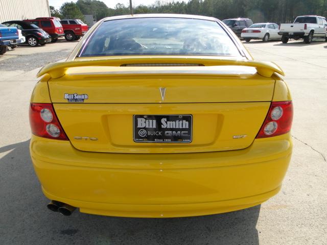 Pontiac GTO 2004 photo 3