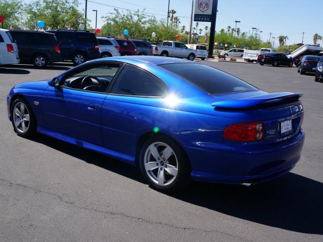 Pontiac GTO 2004 photo 2