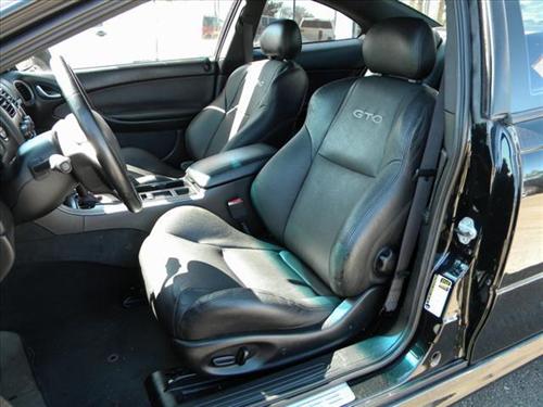 Pontiac GTO 2004 photo 2