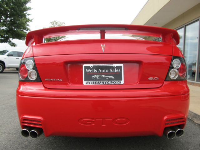Pontiac GTO 2006 photo 1