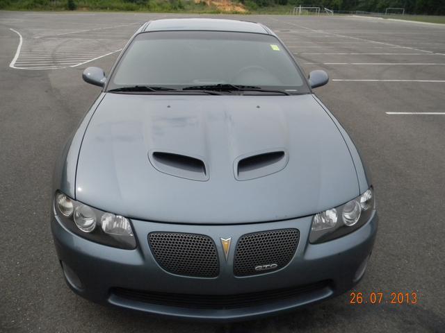 Pontiac GTO 2006 photo 2
