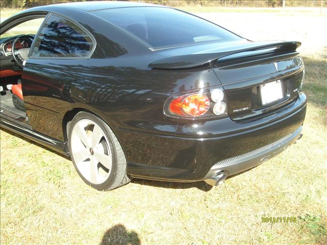 Pontiac GTO 2006 photo 1