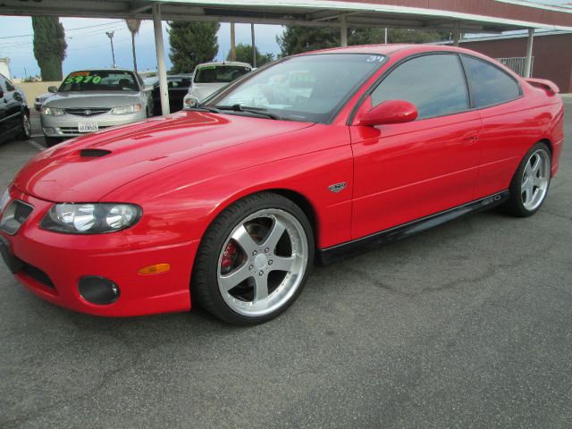 Pontiac GTO 2006 photo 2