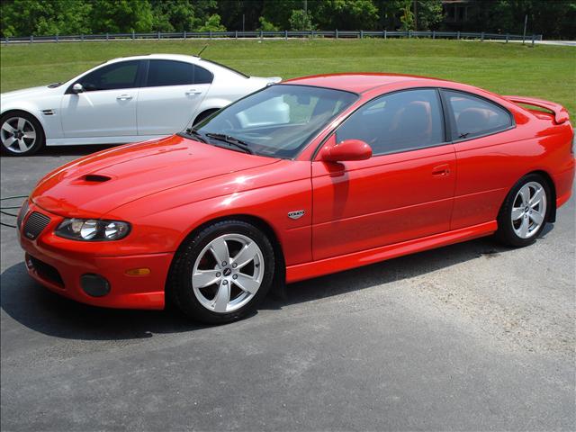 Pontiac GTO 2006 photo 1