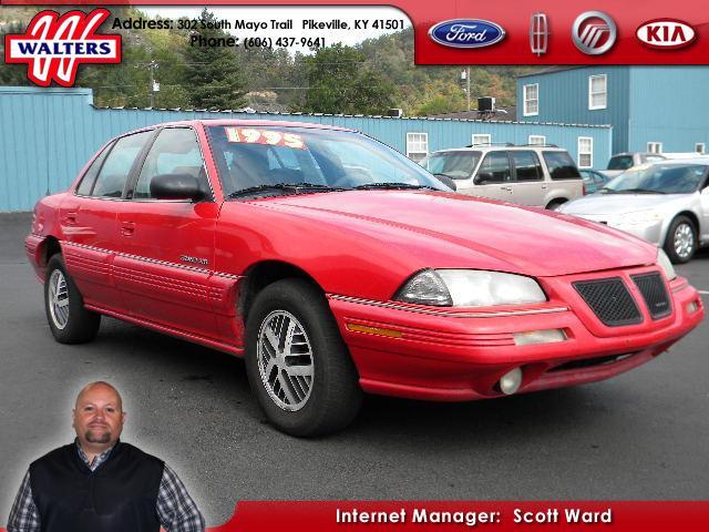 Pontiac Grand Am XLS Sport Util 4D Sedan