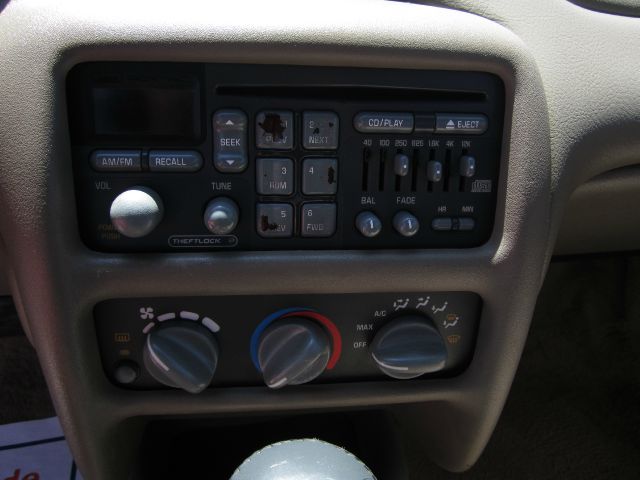 Pontiac Grand Am 1996 photo 10