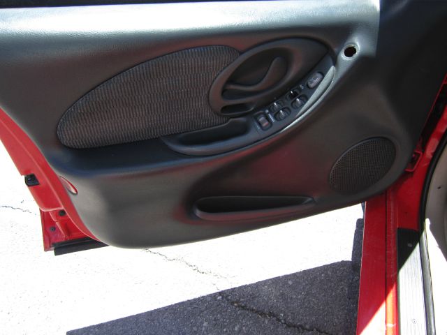 Pontiac Grand Am 1996 photo 9