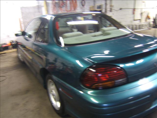 Pontiac Grand Am 1997 photo 2