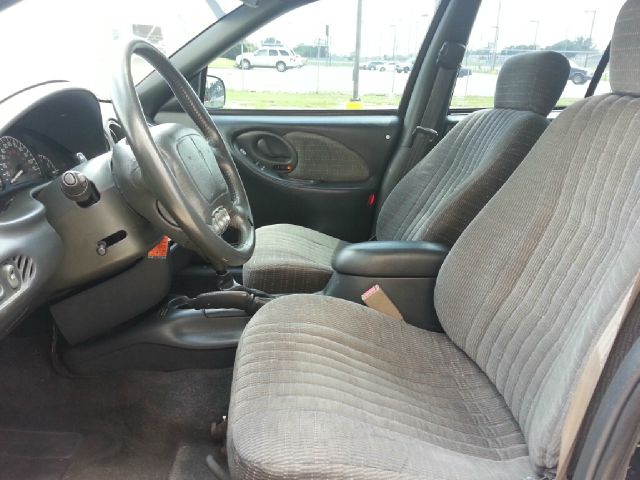 Pontiac Grand Am XUV SLE 4WD Sedan