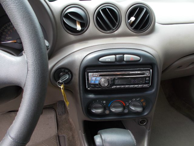Pontiac Grand Am 1999 photo 2