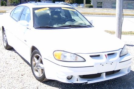Pontiac Grand Am XUV SLE 4WD Sedan