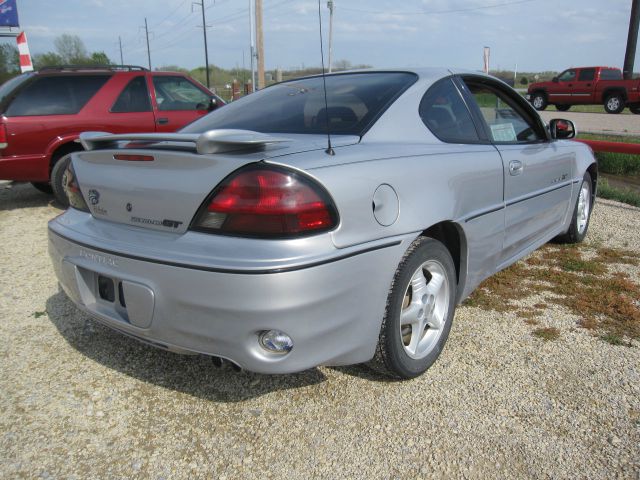 Pontiac Grand Am 2000 photo 1